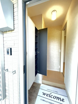 【玄関】 | アロームB棟