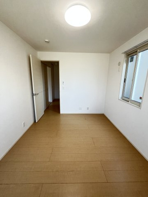 【洋室】 | アロームB棟