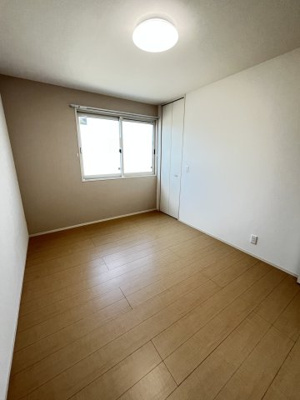 【洋室】 | アロームB棟