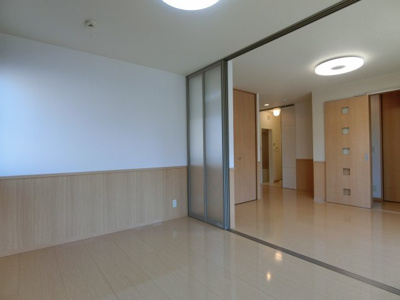 【洋室】 | プリマヴェーラ