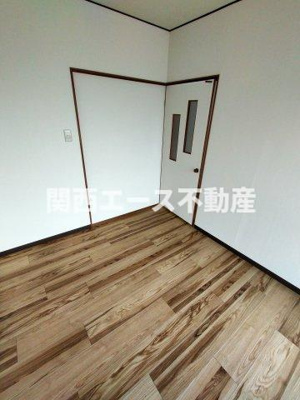  | 日下町１丁目貸家