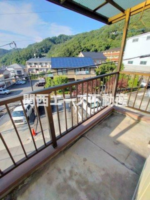 【バルコニー】 | 日下町１丁目貸家