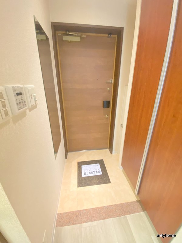 マスターズレジデンス道頓堀Ⅱ　仲介手数料無料の玄関