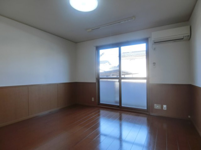 【居間・リビング】 | ファミールS