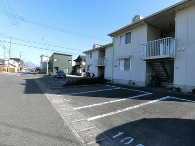 【駐車場】 | プリムローズ