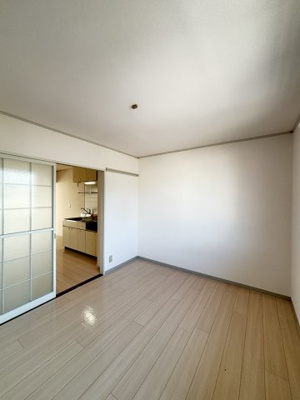 【洋室】 | プリムローズ