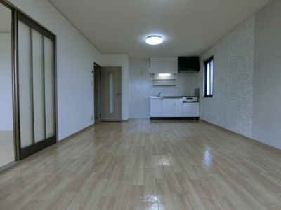 【居間・リビング】 | プリムローズⅢＢ棟