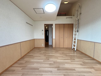 【洋室】 | ゼフィールD棟