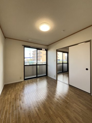 【洋室】 | ブランシェ本生