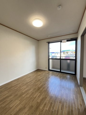 【洋室】 | ブランシェ本生