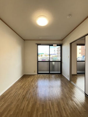 【洋室】 | ブランシェ本生