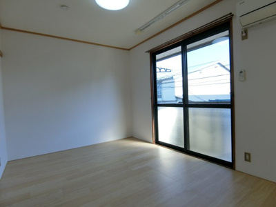 【洋室】 | プレジールKIT