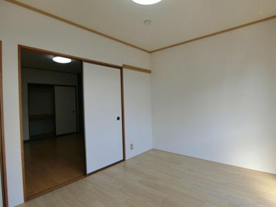 【洋室】 | プレジールKIT