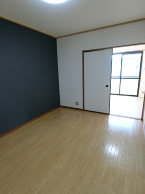 【洋室】 | プレジールKIT