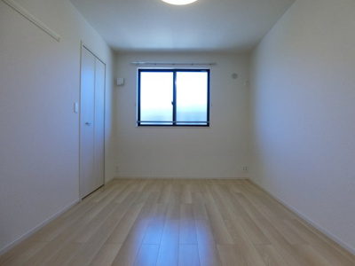 【洋室】 | アーモンドアイ