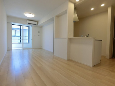 【居間・リビング】 | アーモンドアイ