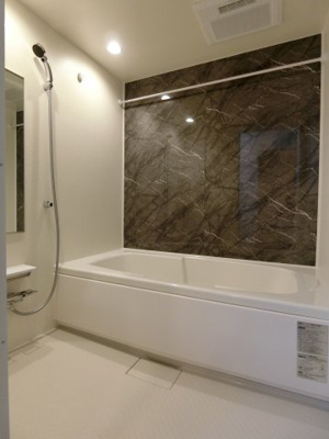 【浴室】 | アーモンドアイ