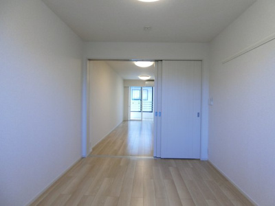 【洋室】 | アーモンドアイ