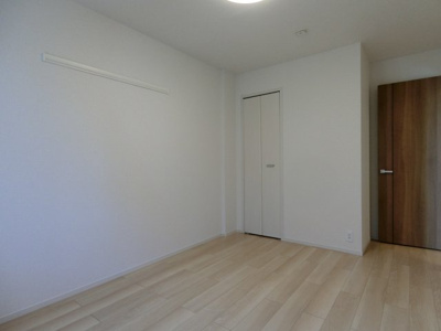 【洋室】 | アーモンドアイ