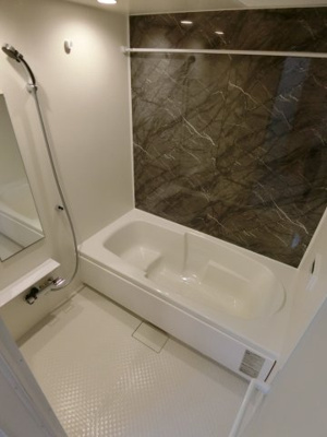 【浴室】 | アーモンドアイ