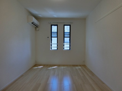 【洋室】 | アーモンドアイ