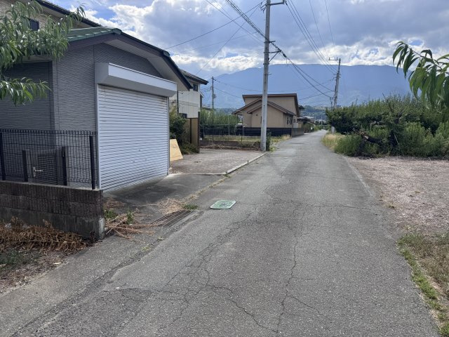 【前面道路含む現地写真】の画像