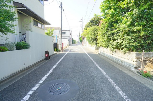 八雲４　土地|西側公道　幅員約5.3m　間口約10.8m