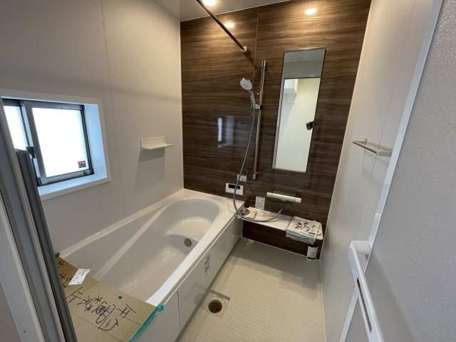 GL読谷村大湾２期５棟の浴室