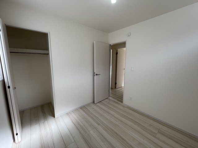 GL読谷村大湾２期５棟の洋室