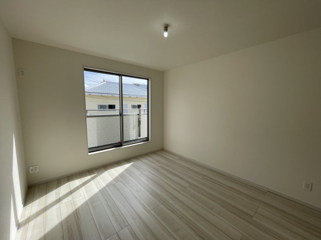 GL読谷村大湾２期５棟の洋室