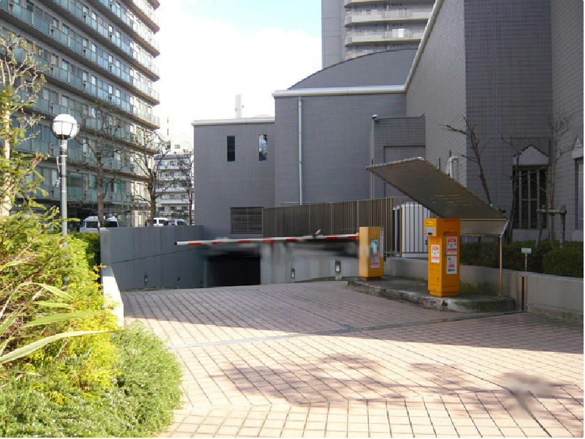 ラ・ヴェール尼崎の駐車場