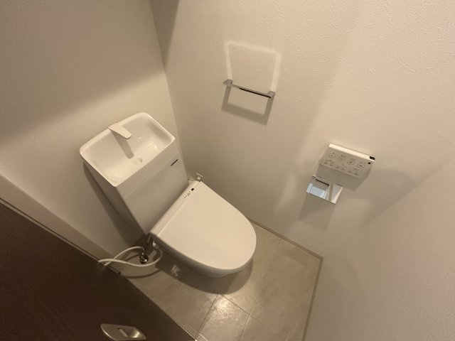 GRANDIR塚本のトイレ
