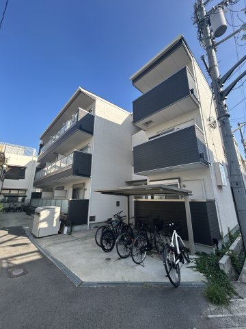 GRANDIR塚本の外観