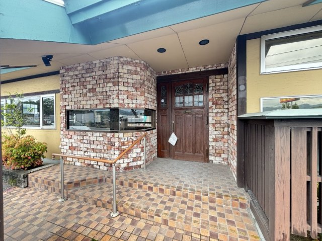 サンリバー店舗のエントランス