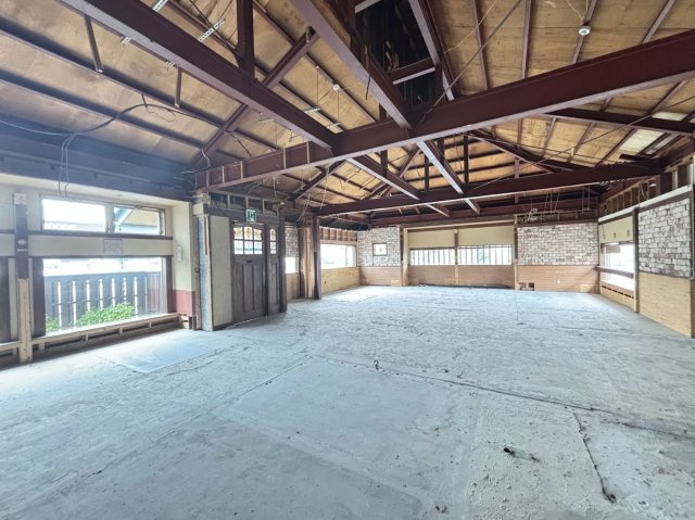 サンリバー店舗の内装