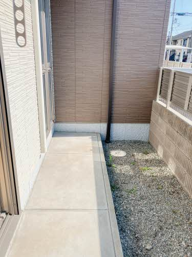 シャーメゾン構の庭