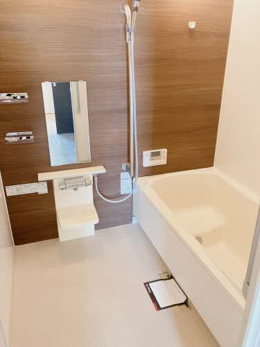 シャーメゾン構の浴室