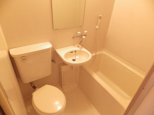 ノーブル・イズミの浴室