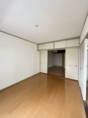 【洋室】 | ラ・メゾン・スカイ