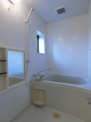 【浴室】 | ファミーユ中野B棟