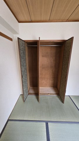 【中古マンション】長岡京シティハイツの収納|収納スペース豊富です