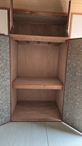 【中古マンション】長岡京シティハイツの収納|便利な収納スペースです