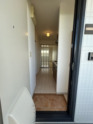 【玄関】 | クリスタル