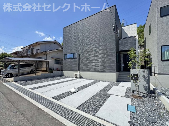 ★先着順販売受付開始！
制震＆サンルームを備えた家事楽の家：奈良津町1丁目 限定1棟
◎桜丘小学校徒歩4分
◎暮らしやすさを極めた人気の新築戸建
◎ご見学随時対応中！ご希望日時お知らせください
