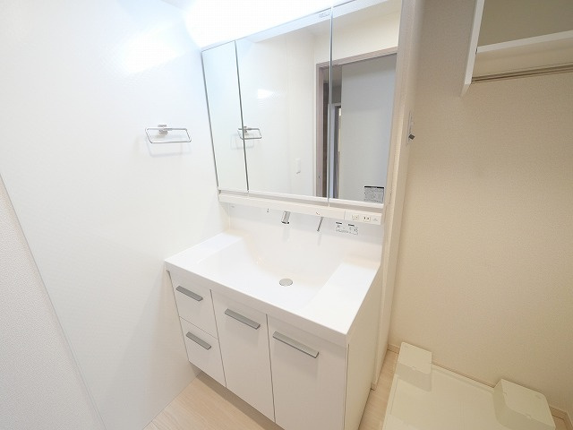 Daiya Soie（ダイヤ ソワ）の洗面所|コンパクトで使いやすい洗面所