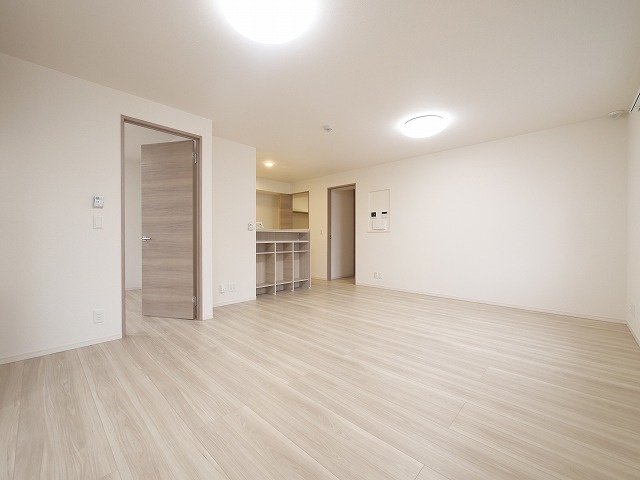 Daiya Soie（ダイヤ ソワ）の居間・リビング|こちらのリビングで趣味の時間をお楽しみください