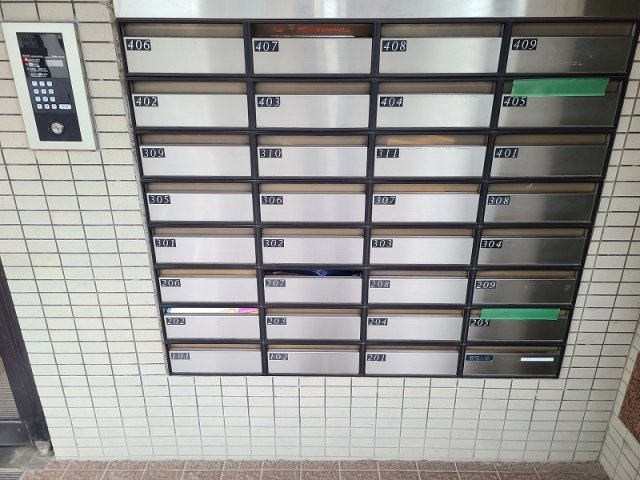 ベルファース川口仲町のセキュリティ|★簡易オートロック＆インターホン＆各戸の集合ポストを完備★