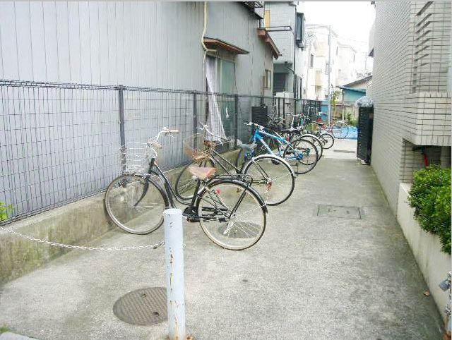 ベルファース川口仲町のその他共用部分|★敷地内に自転車駐輪場を完備しています。★