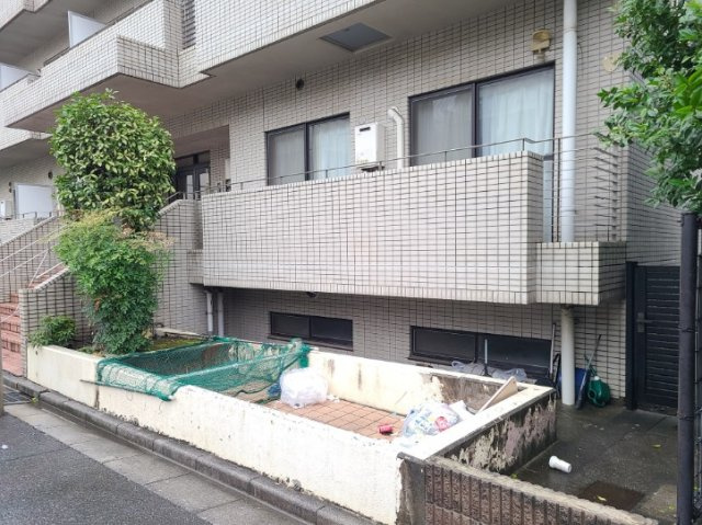 ベルファース川口仲町のその他共用部分|★敷地内に入居者様専用のゴミ置場を設置しています。★