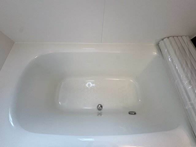 クレイドルガーデン糸満市宇江城 第2・2号棟の浴室|浴槽